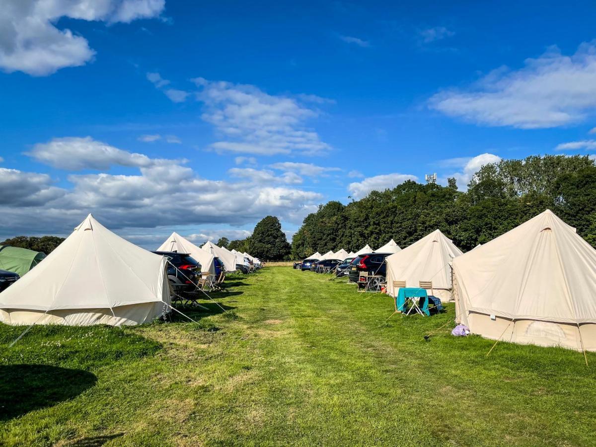 Silverstone Glamping And Pre-Pitched Camping With Intentsgp Ξενοδοχείο Εξωτερικό φωτογραφία