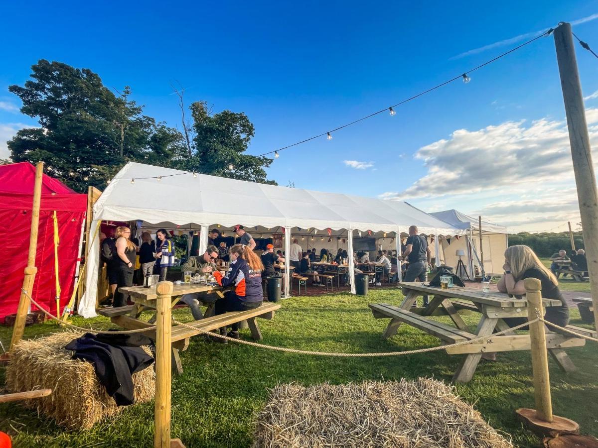 Silverstone Glamping And Pre-Pitched Camping With Intentsgp Ξενοδοχείο Εξωτερικό φωτογραφία